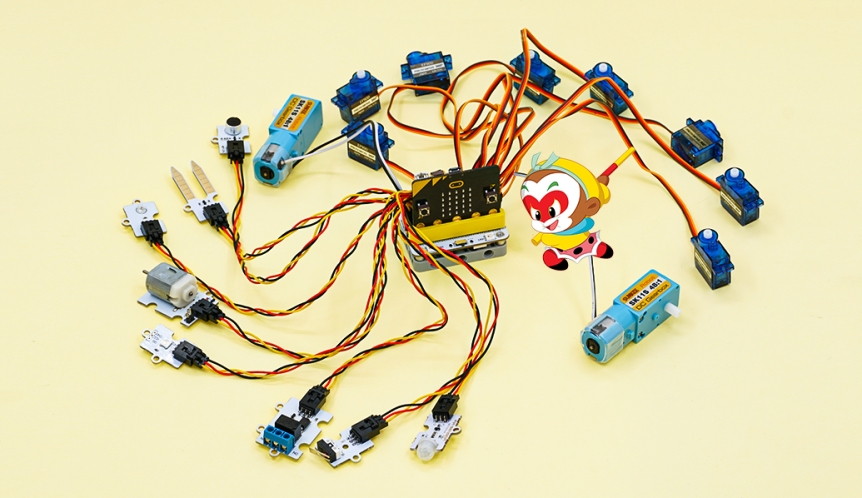 Wukong - rozšiřující modul pro LEGO micro:bit robota - motory, serva, snímače