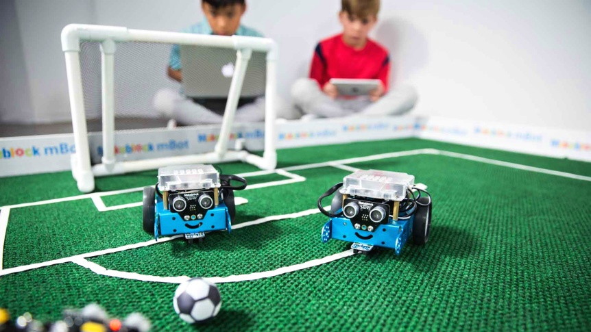 Robotí fotbal s robotem mBot